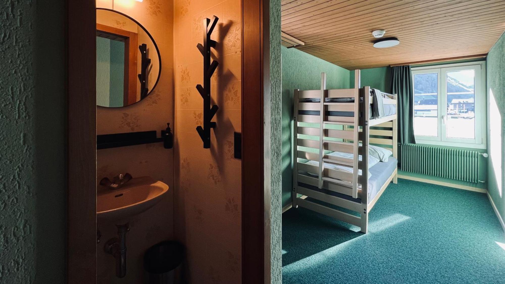Hotel Alpina Einhorn - Self-Check-In Wolfenschiessen Екстериор снимка